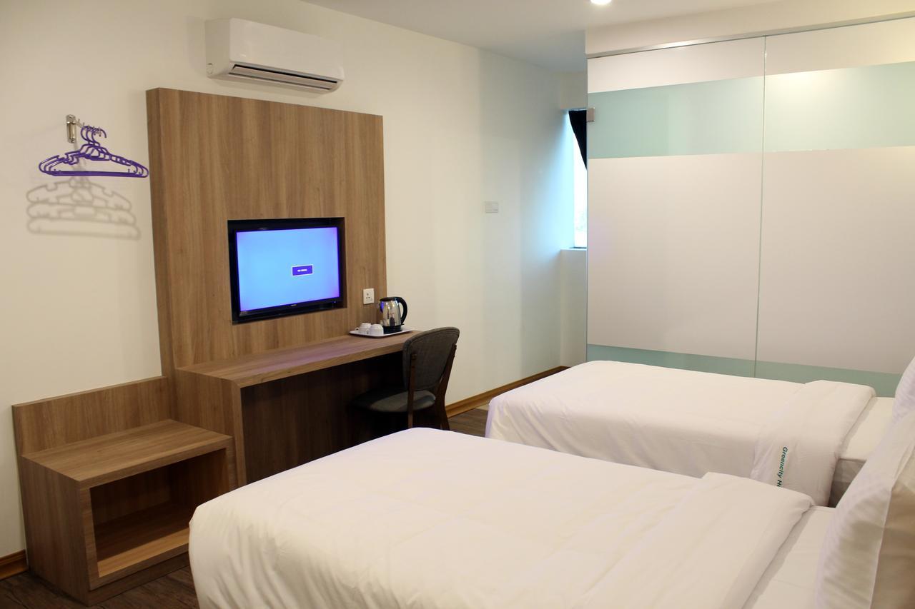 Greencity Hotel 4*